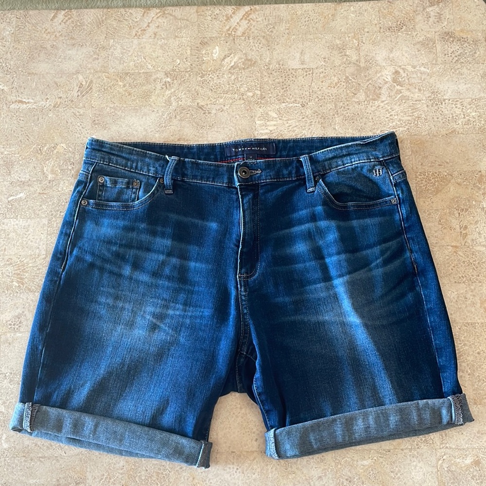 Tommy Hilfiger Bermuda Jeans SIZE 12